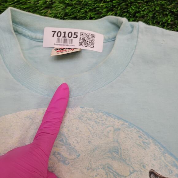 Vintage 1988 Habitat Softwear Alaska Wolf Shirt Medium 20x26 Light Blue USA - Picture 6 of 16